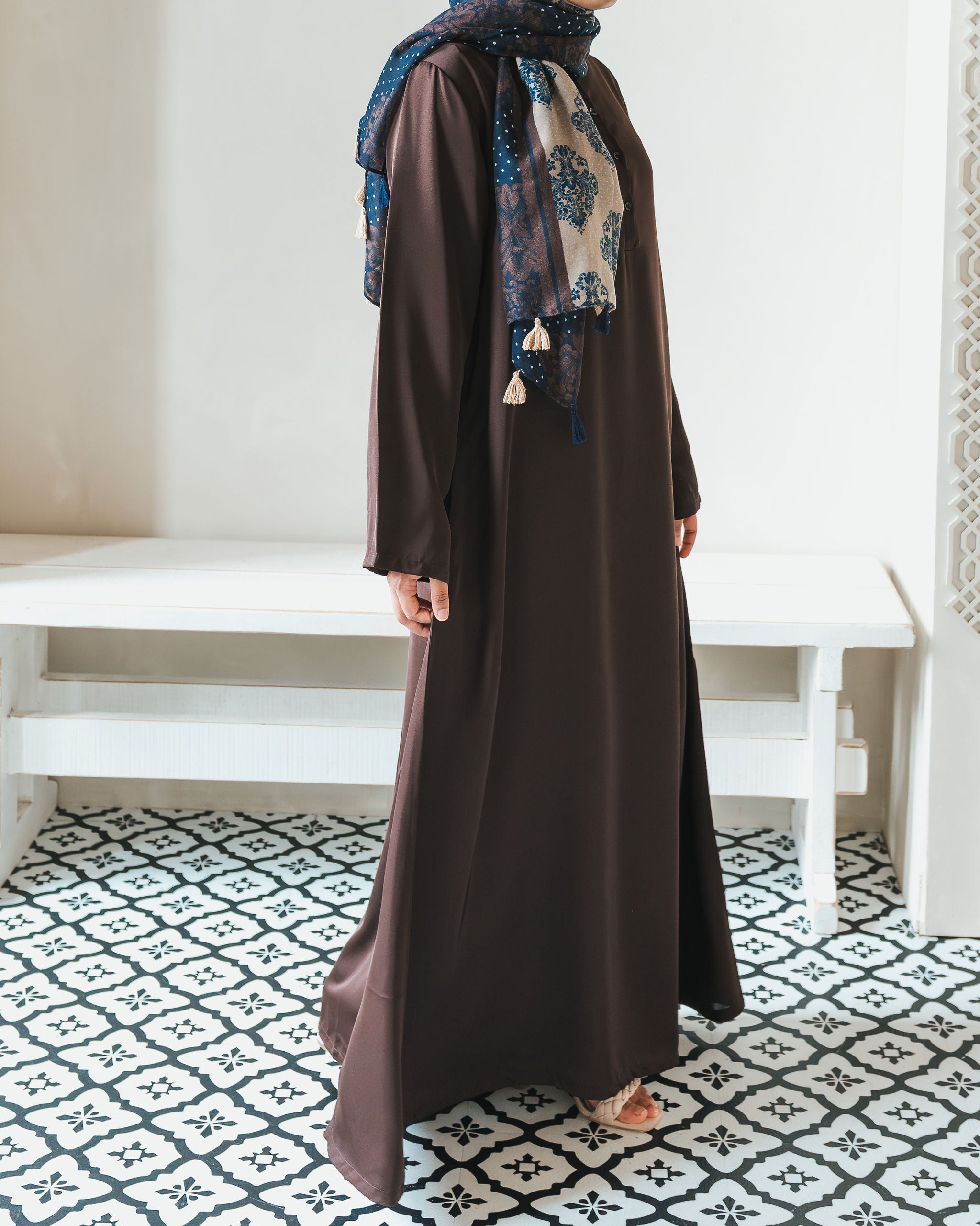 Mocha Essentials Abaya